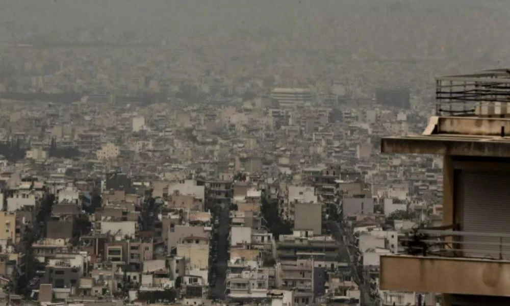 Καιρός – Meteo: Ίδιο το σκηνικό και αύριο - Σύννεφα, βροχές και μπόλικη σκόνη